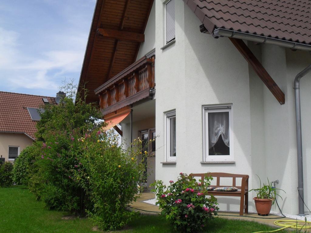 Zimmervermietung Im Eigenheim Göda Exterior foto