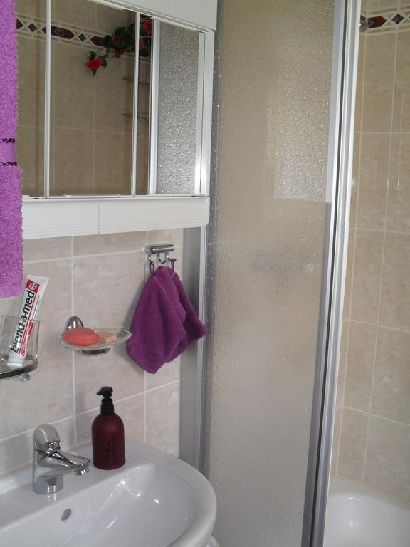 Zimmervermietung Im Eigenheim Göda Exterior foto